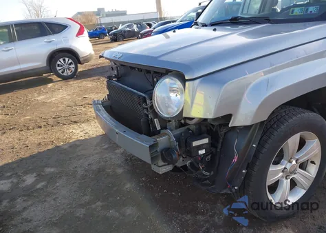 2017 Jeep Patriot Latitude 4X4 из США, поврежденный, VIN 1C4NJRFB3HD196729